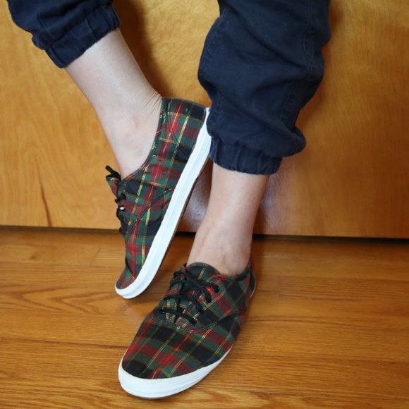KEDS Vintage Christmas Plaid Sneakers Retro 90s Holiday - Size 8 - Picture 10 of 16